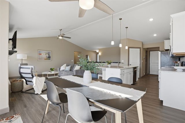 1730 Scarlet Sage Dr SW, Cedar Rapids, IA 52404