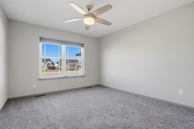 1730 Scarlet Sage Dr SW, Cedar Rapids, IA 52404