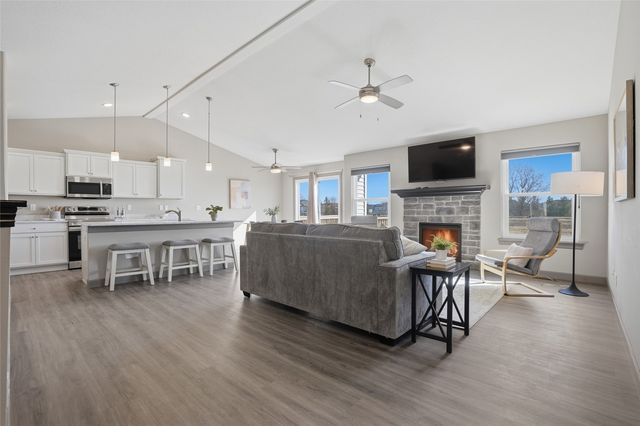 1730 Scarlet Sage Dr SW, Cedar Rapids, IA 52404