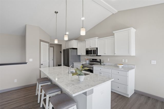 1730 Scarlet Sage Dr SW, Cedar Rapids, IA 52404