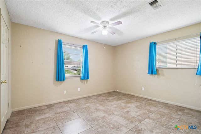 912 Edwards Street, Copperas Cove, TX 76522