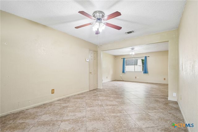 912 Edwards Street, Copperas Cove, TX 76522