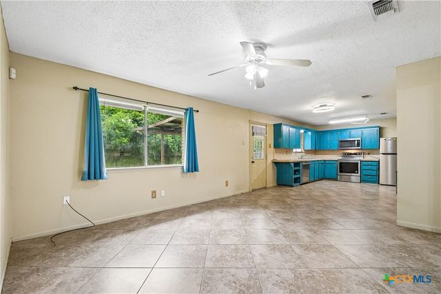 912 Edwards Street, Copperas Cove, TX 76522