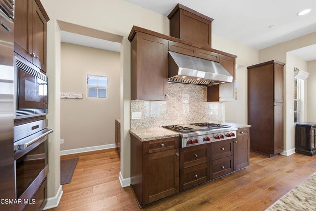 138 Mayflower Street, Thousand Oaks, CA 91360