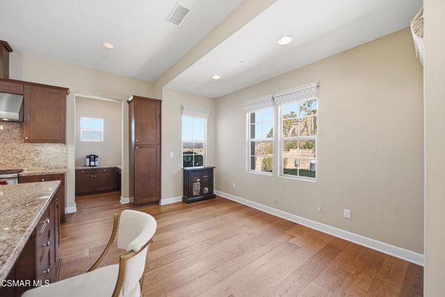 138 Mayflower Street, Thousand Oaks, CA 91360