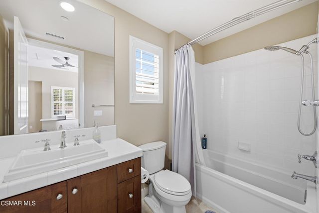 138 Mayflower Street, Thousand Oaks, CA 91360