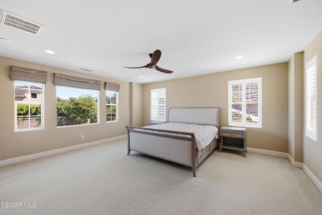138 Mayflower Street, Thousand Oaks, CA 91360