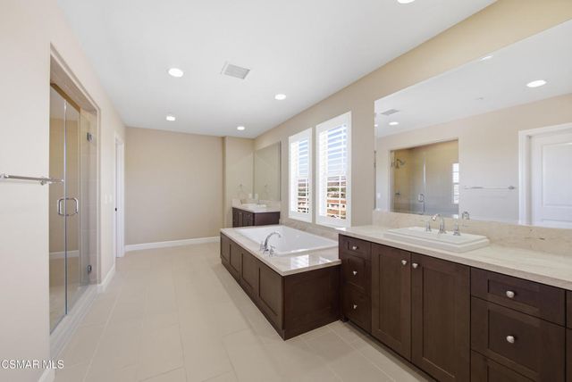 138 Mayflower Street, Thousand Oaks, CA 91360