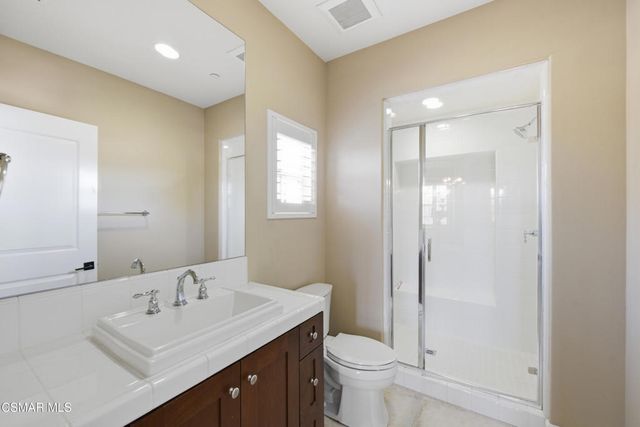 138 Mayflower Street, Thousand Oaks, CA 91360