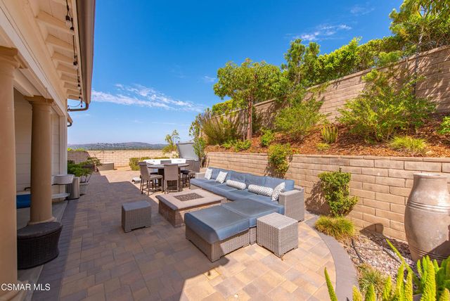 138 Mayflower Street, Thousand Oaks, CA 91360