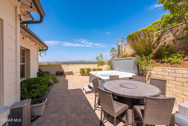 138 Mayflower Street, Thousand Oaks, CA 91360