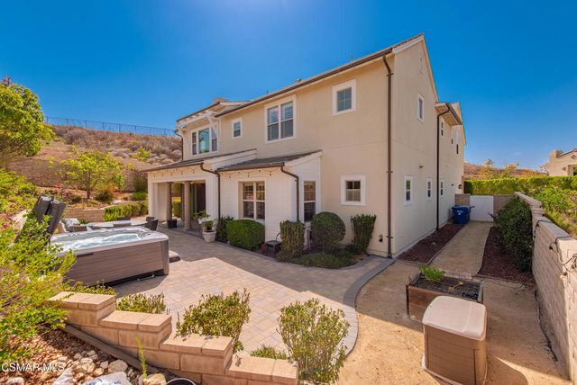 138 Mayflower Street, Thousand Oaks, CA 91360