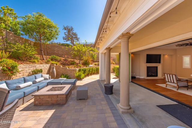 138 Mayflower Street, Thousand Oaks, CA 91360