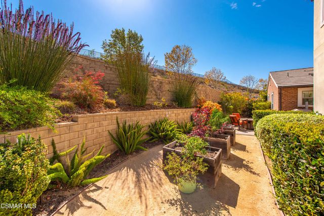 138 Mayflower Street, Thousand Oaks, CA 91360