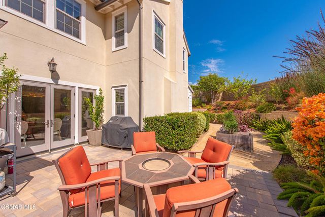 138 Mayflower Street, Thousand Oaks, CA 91360