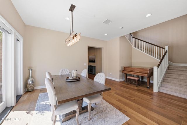 138 Mayflower Street, Thousand Oaks, CA 91360