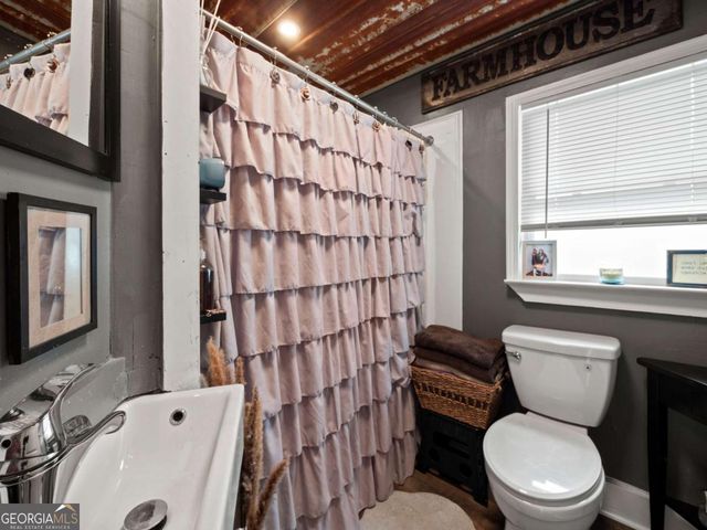 238 West Midland Avenue, Winder, GA 30680