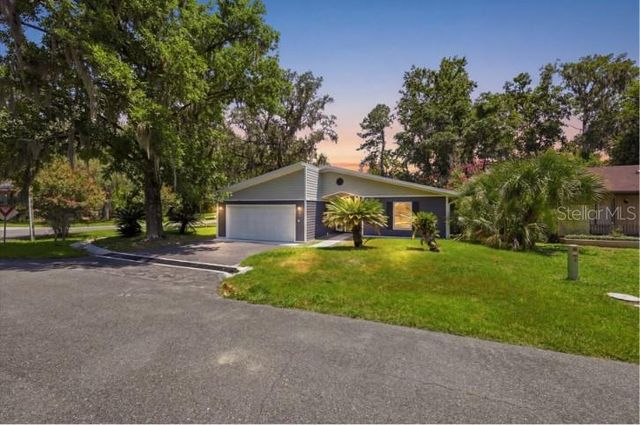 6840 NW 111TH LANE, Alachua, FL 32615