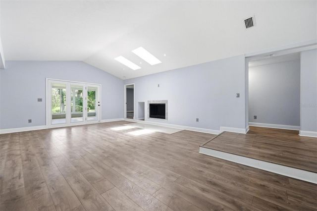 6840 NW 111TH LANE, Alachua, FL 32615