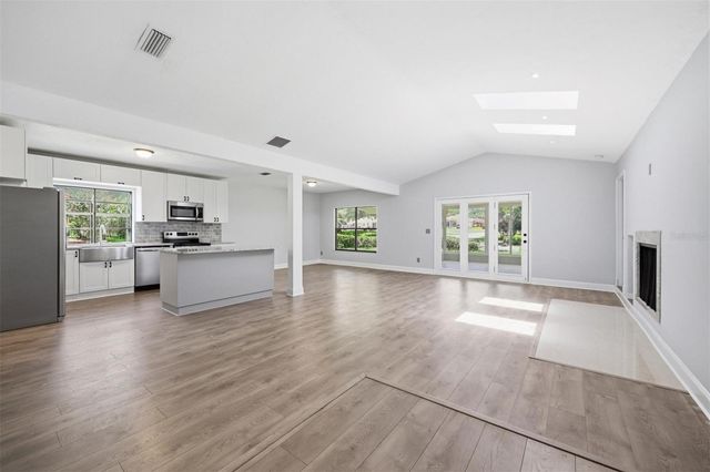 6840 NW 111TH LANE, Alachua, FL 32615