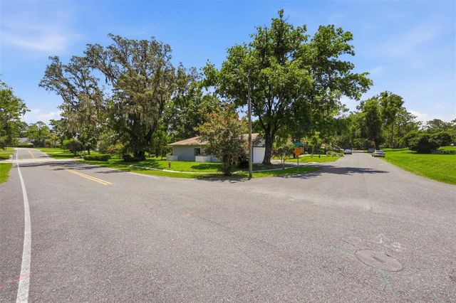 6840 NW 111TH LANE, Alachua, FL 32615