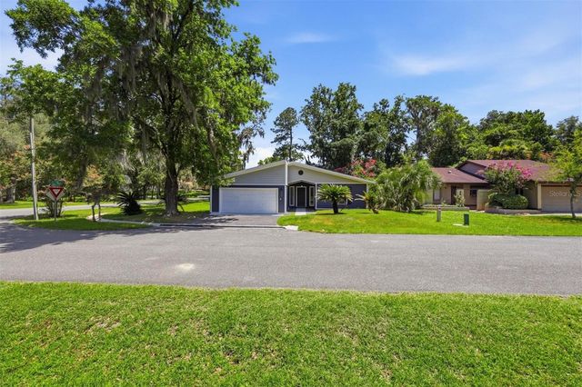 6840 NW 111TH LANE, Alachua, FL 32615