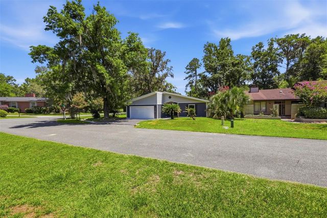 6840 NW 111TH LANE, Alachua, FL 32615