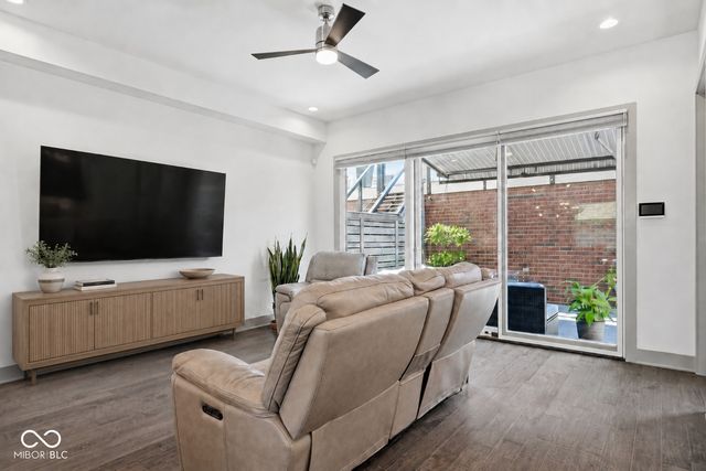 1111 E 10th Street, Indianapolis, IN 46202