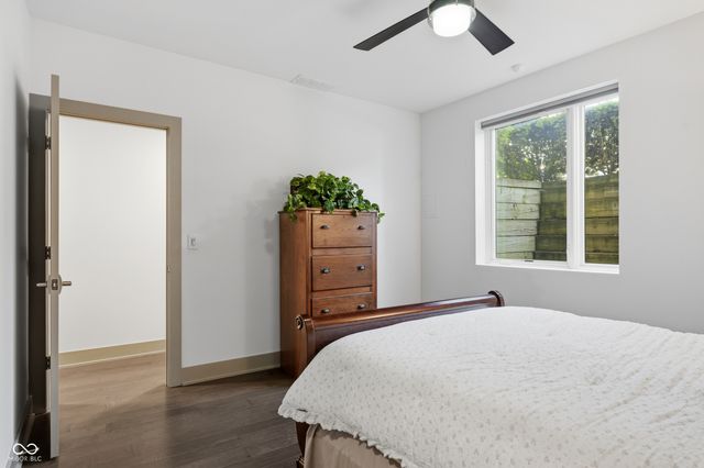 1111 E 10th Street, Indianapolis, IN 46202