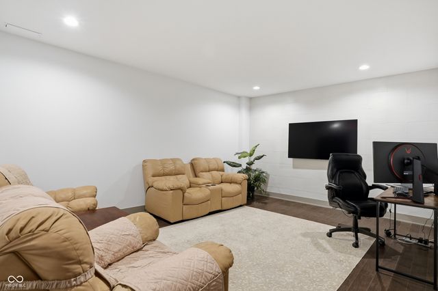 1111 E 10th Street, Indianapolis, IN 46202