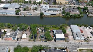 705 N Beach Street N, Daytona Beach, FL 32114