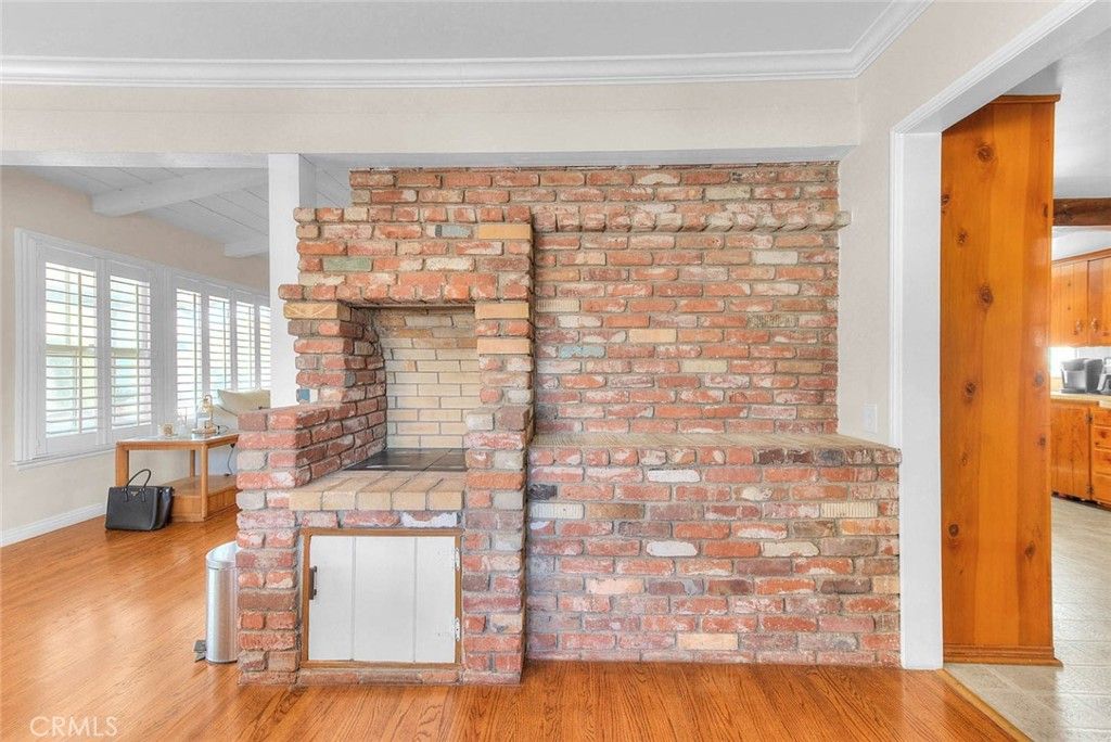 Image 20 of property listing at 564 N Armel, Covina, CA 91722