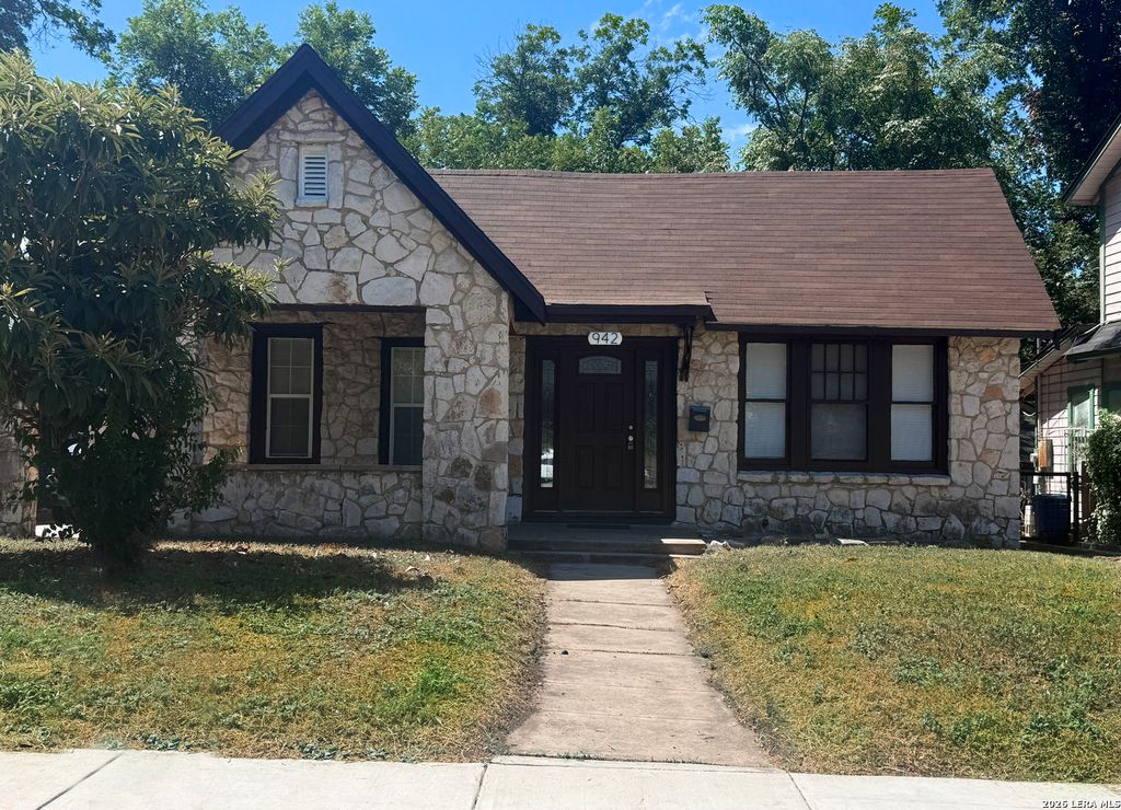 942 BAILEY AVE, San Antonio, TX 78210