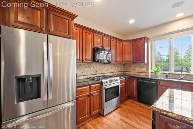 11460 Maple Valley Drive, Plymouth Charter Township, MI 48170