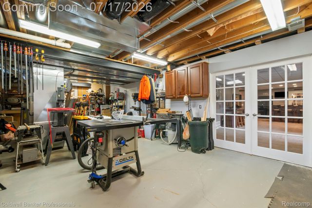 11460 Maple Valley Drive, Plymouth Charter Township, MI 48170