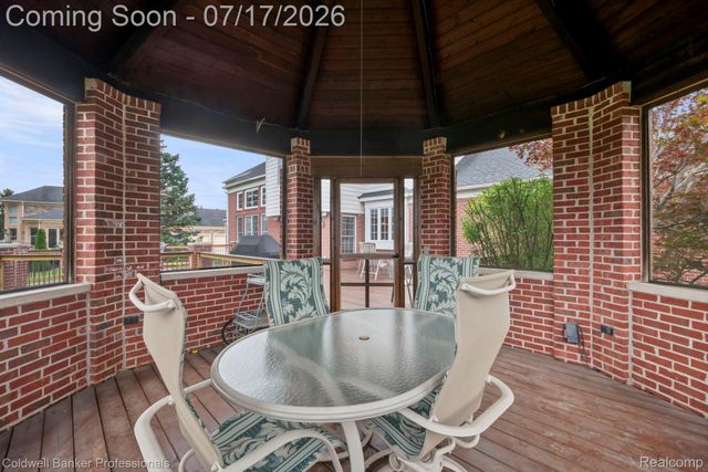 11460 Maple Valley Drive, Plymouth Charter Township, MI 48170