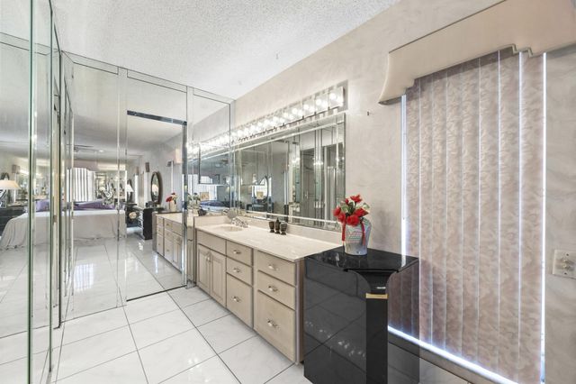 2530 Black Olive Boulevard 201, Delray Beach, FL 33445