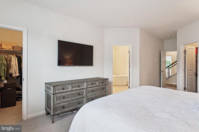 2548 ISLAND GROVE BLVD, Frederick, MD 21701