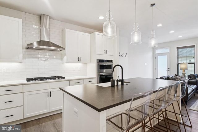 2548 ISLAND GROVE BLVD, Frederick, MD 21701