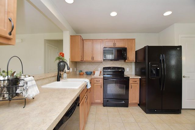 303 Salt Creek LN, Georgetown, TX 78633