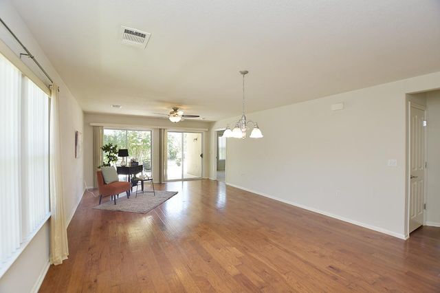 303 Salt Creek LN, Georgetown, TX 78633