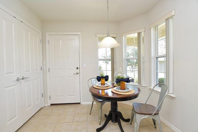 303 Salt Creek LN, Georgetown, TX 78633