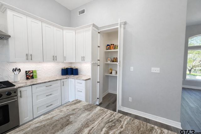 105 Maxine St, Mineola, TX 75773