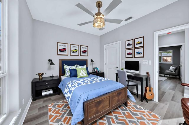 105 Maxine St, Mineola, TX 75773