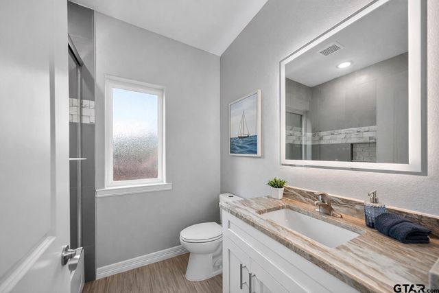 105 Maxine St, Mineola, TX 75773