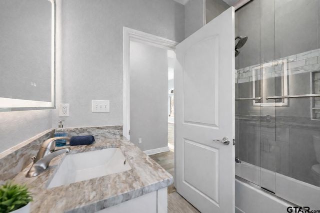 105 Maxine St, Mineola, TX 75773