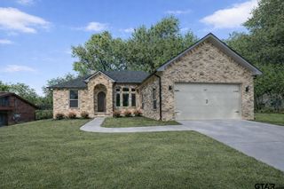 105 Maxine St, Mineola, TX 75773