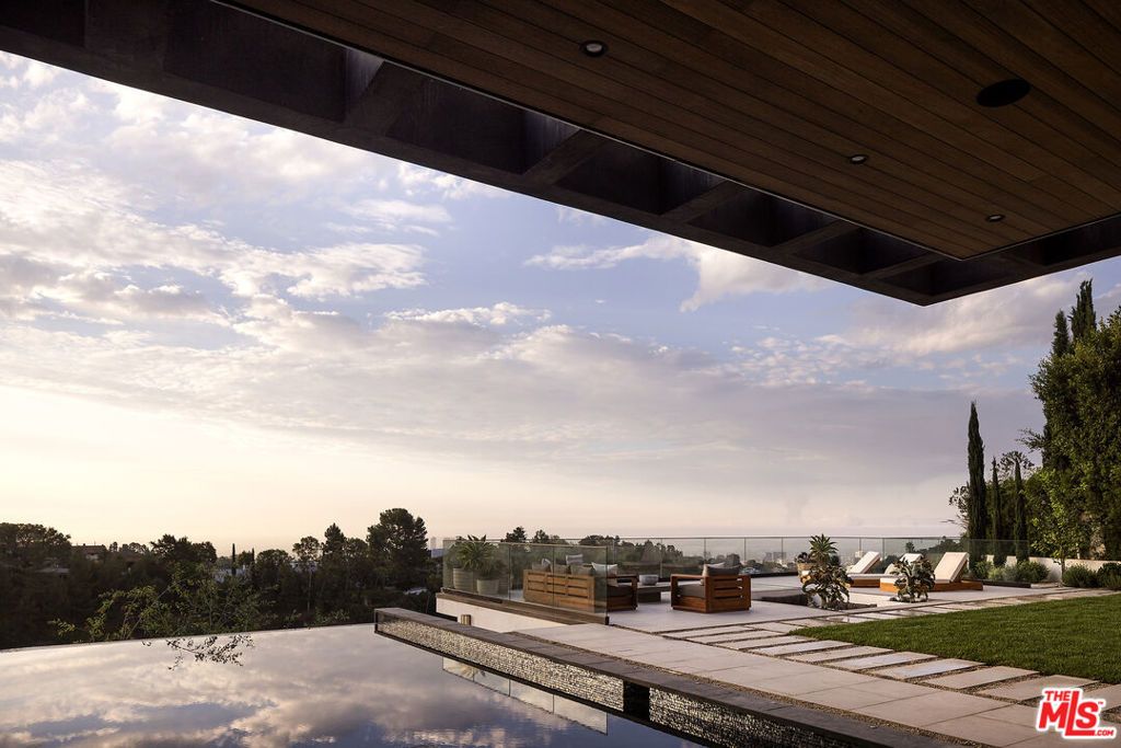 10850 Portofino Place, Los Angeles, CA 90077 — photo 5