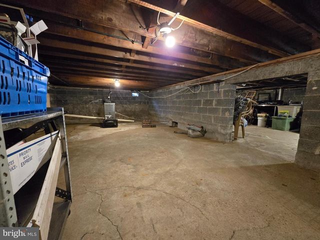 5915 LEXINGTON AVE, Pennsauken, NJ 08109