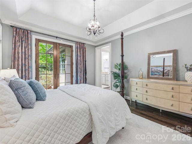 732 Streamside Drive, Arden, NC 28704